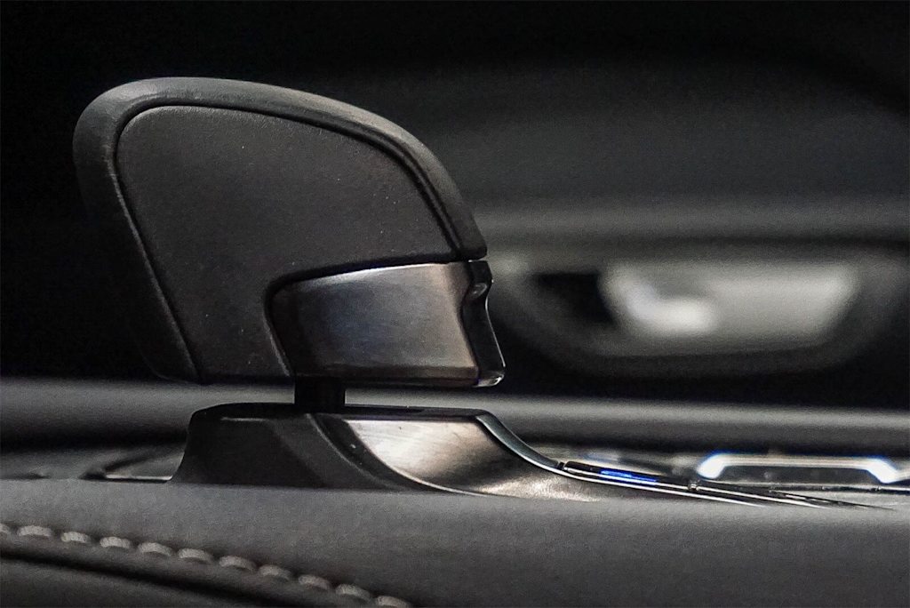 Thumbnail: 2024 Lexus RX - 22