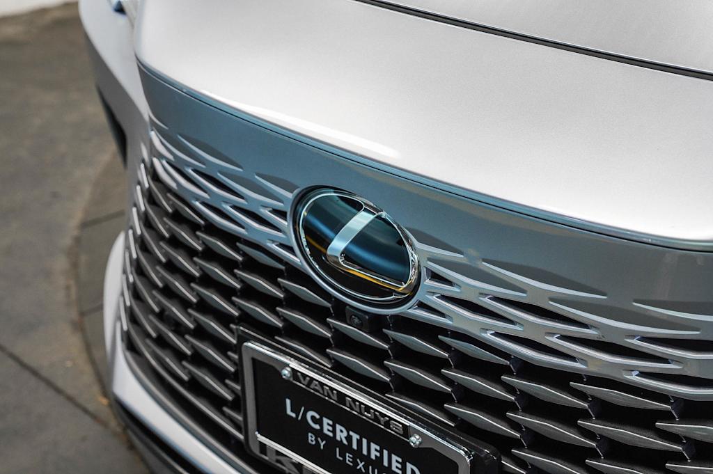Thumbnail: 2025 Lexus RX - 6