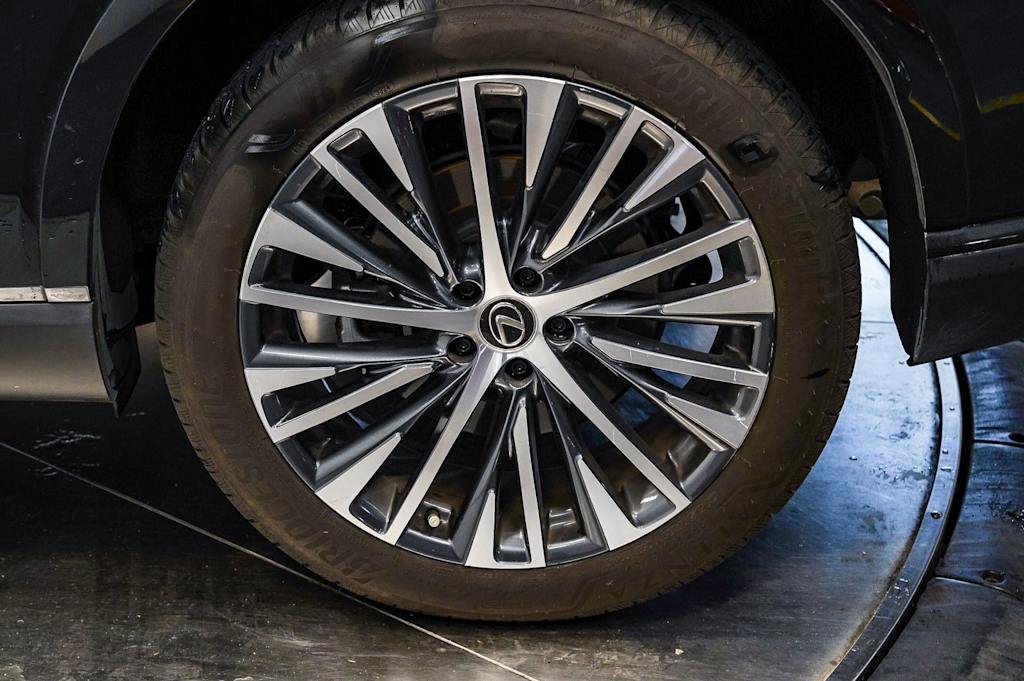 Thumbnail: 2023 Lexus RX - 21