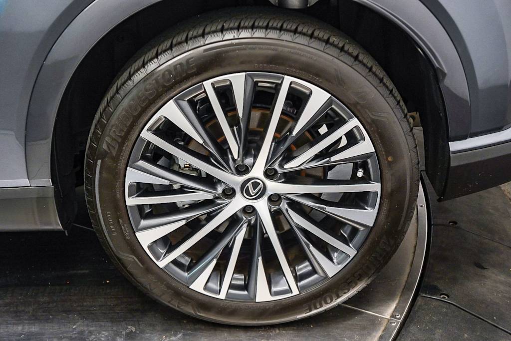 Thumbnail: 2024 Lexus RX - 7