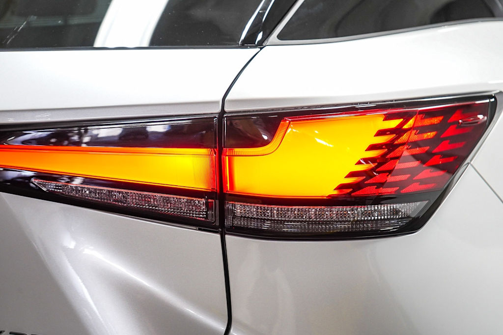 Thumbnail: 2025 Lexus RX - 24