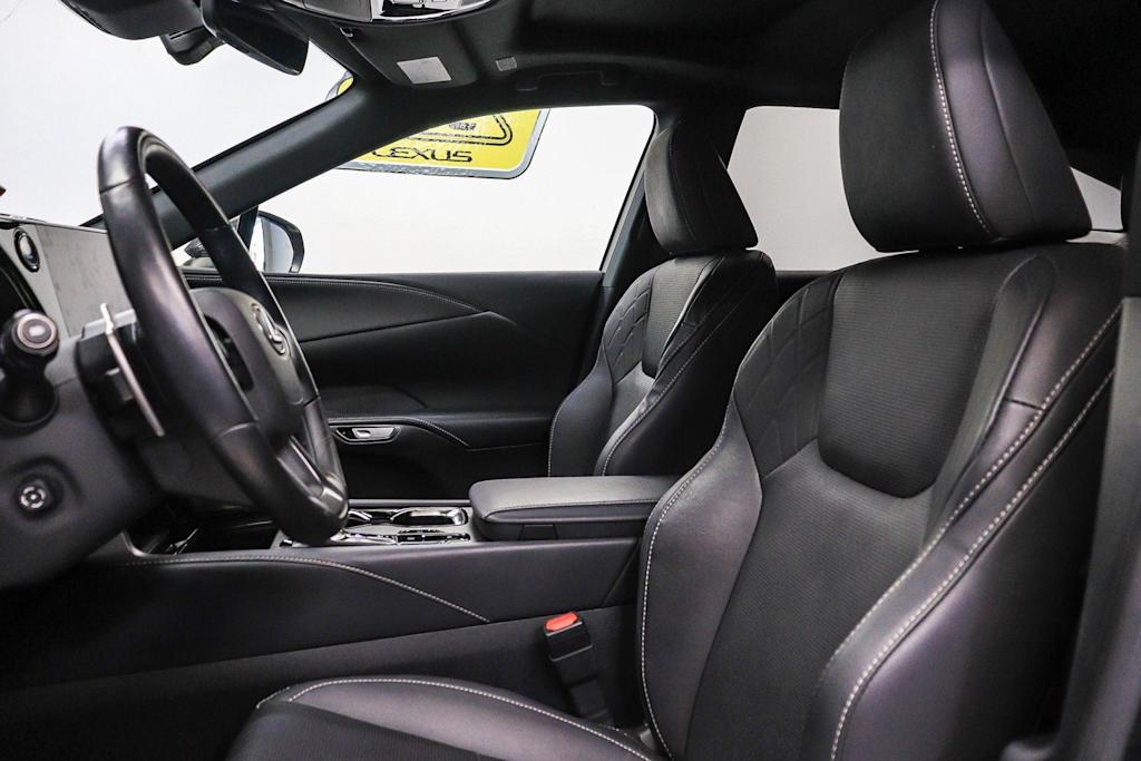 Thumbnail: 2025 Lexus RX - 10