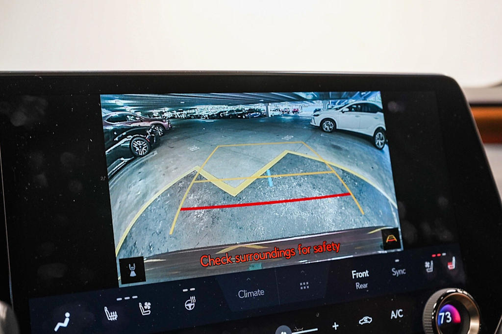 Thumbnail: 2023 Lexus RX - 28