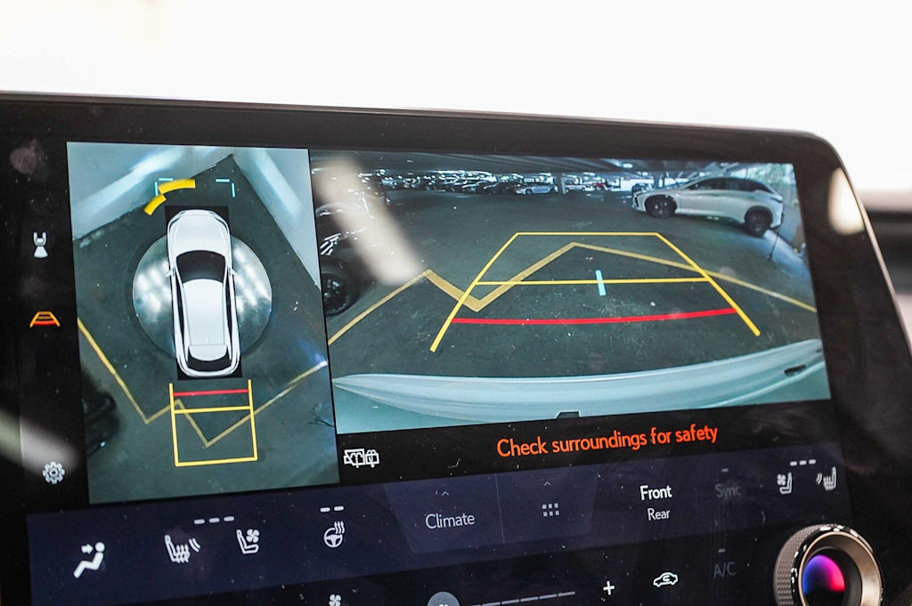 Thumbnail: 2025 Lexus RX - 28