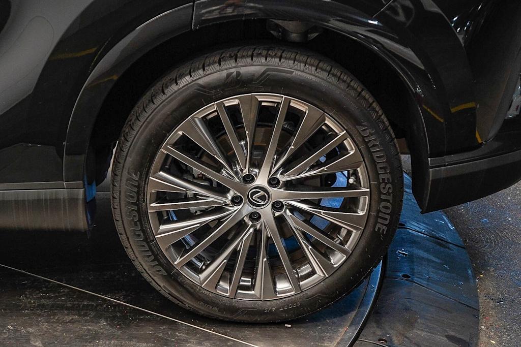 Thumbnail: 2024 Lexus RX - 22