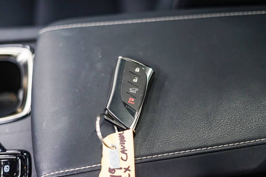 Thumbnail: 2024 Lexus RX - 14