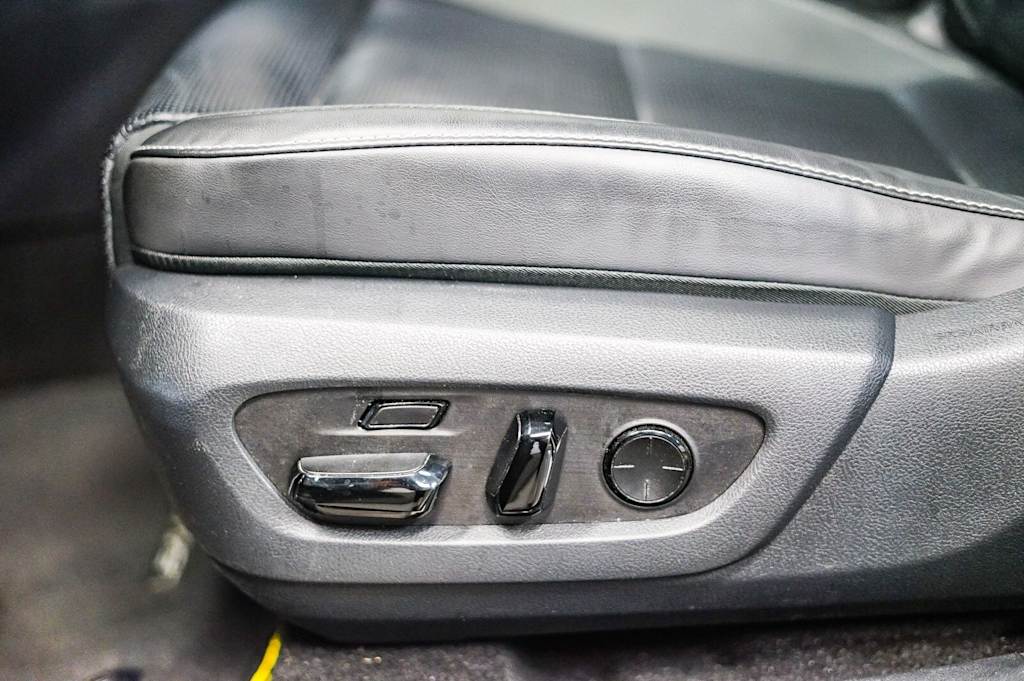 Thumbnail: 2024 Lexus RX - 23