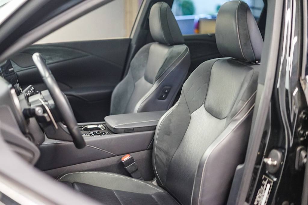 Thumbnail: 2024 Lexus RX - 10