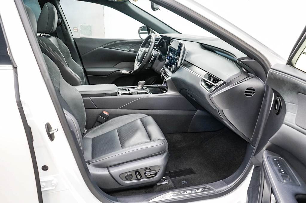 Thumbnail: 2025 Lexus RX - 10