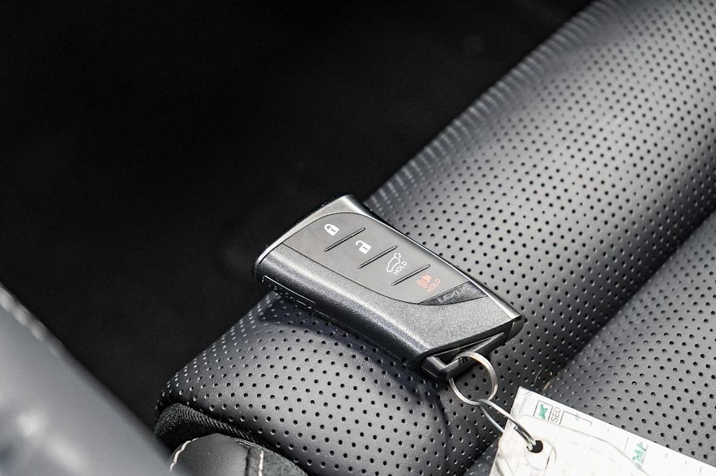 Thumbnail: 2025 Lexus RX - 19