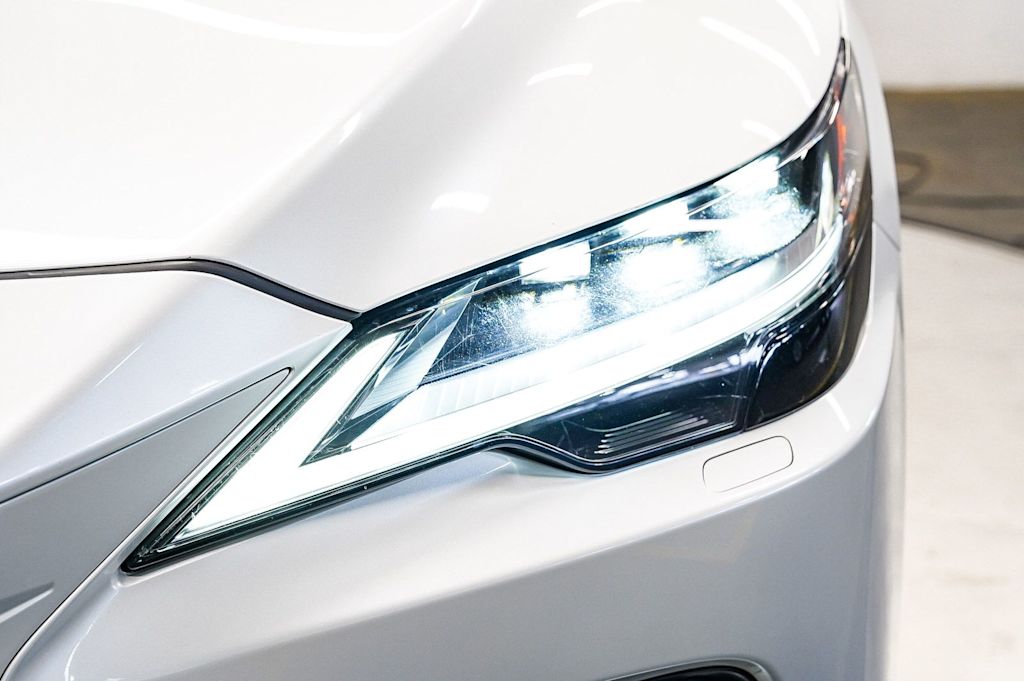 Thumbnail: 2025 Lexus RX - 22