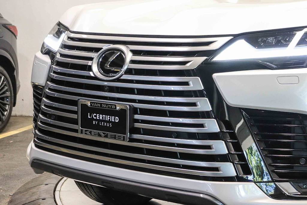 Thumbnail: 2025 Lexus ES - 12