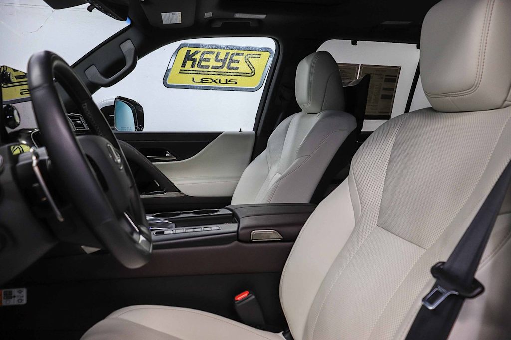Thumbnail: 2025 Lexus ES - 10