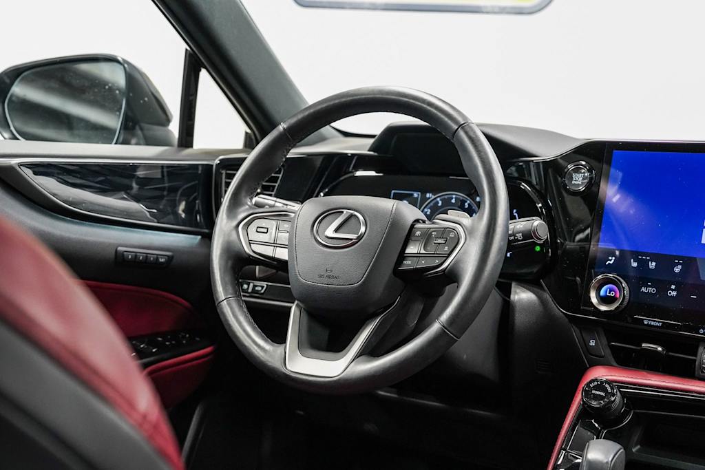 Thumbnail: 2025 Lexus ES - 8