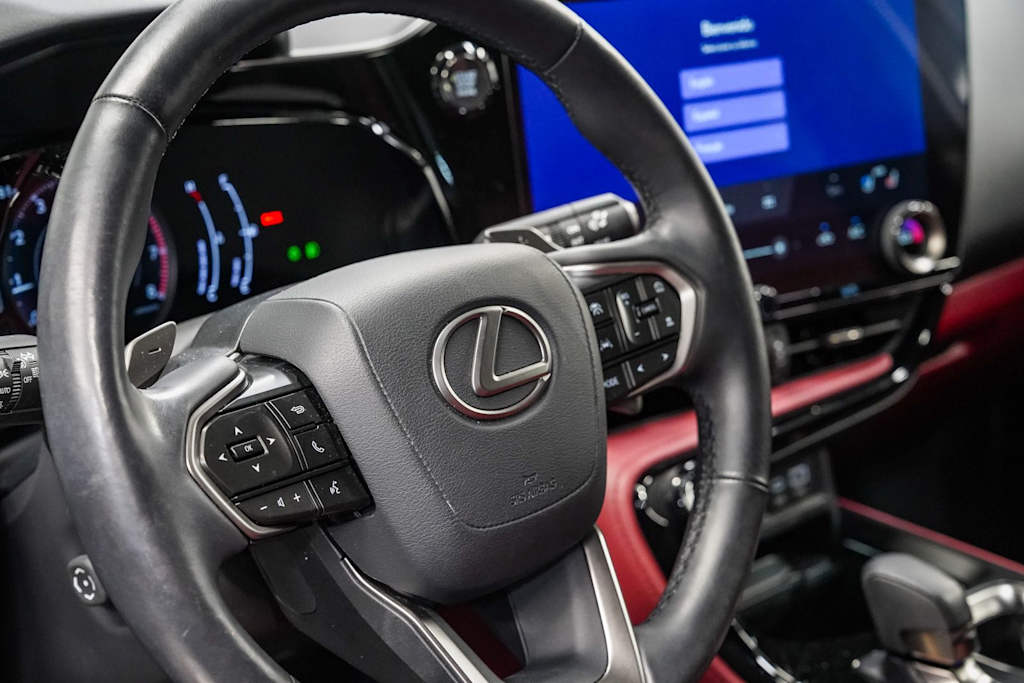 Thumbnail: 2025 Lexus ES - 12