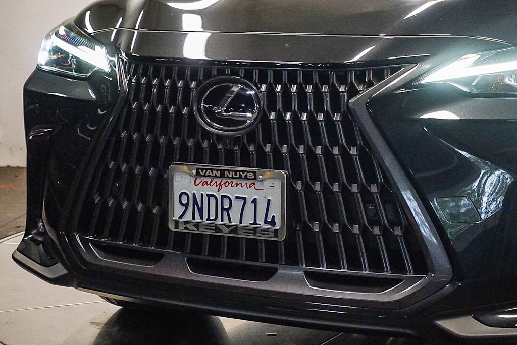 Thumbnail: 2025 Lexus ES - 19