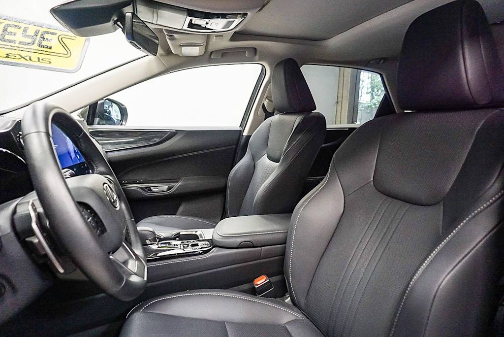 Thumbnail: 2025 Lexus ES - 9