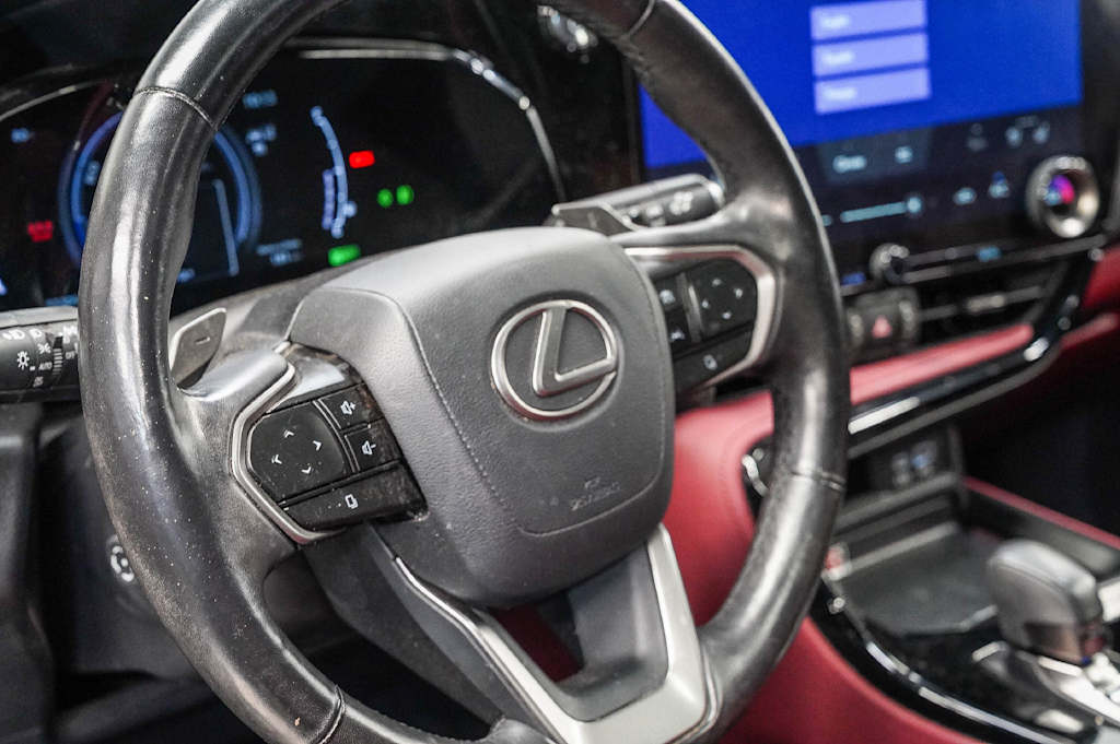 Thumbnail: 2024 Lexus ES - 12