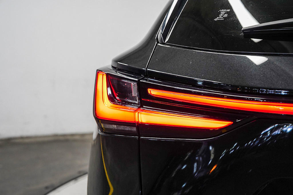 Thumbnail: 2024 Lexus ES - 22