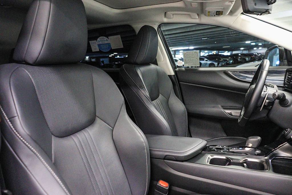 Thumbnail: 2024 Lexus ES - 9