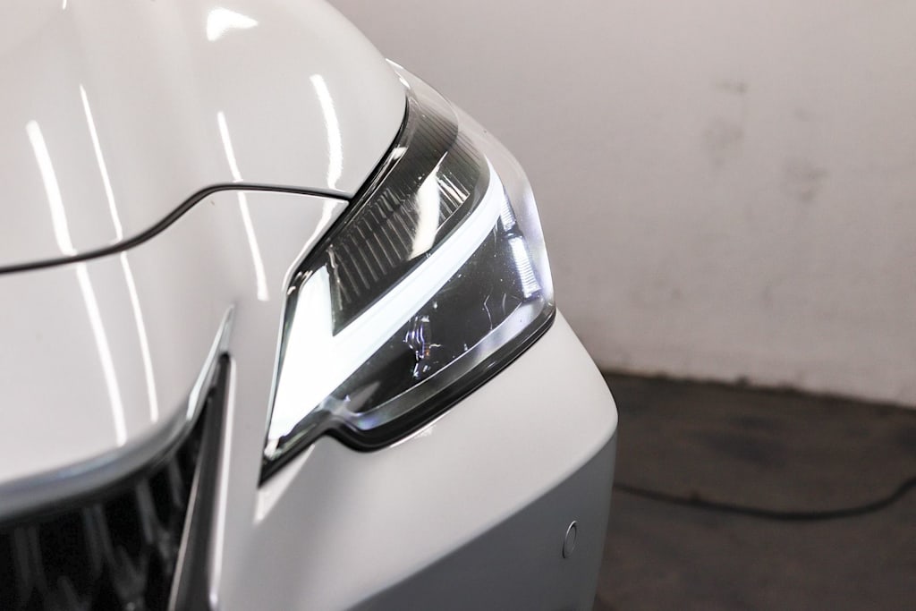 Thumbnail: 2024 Lexus ES - 20