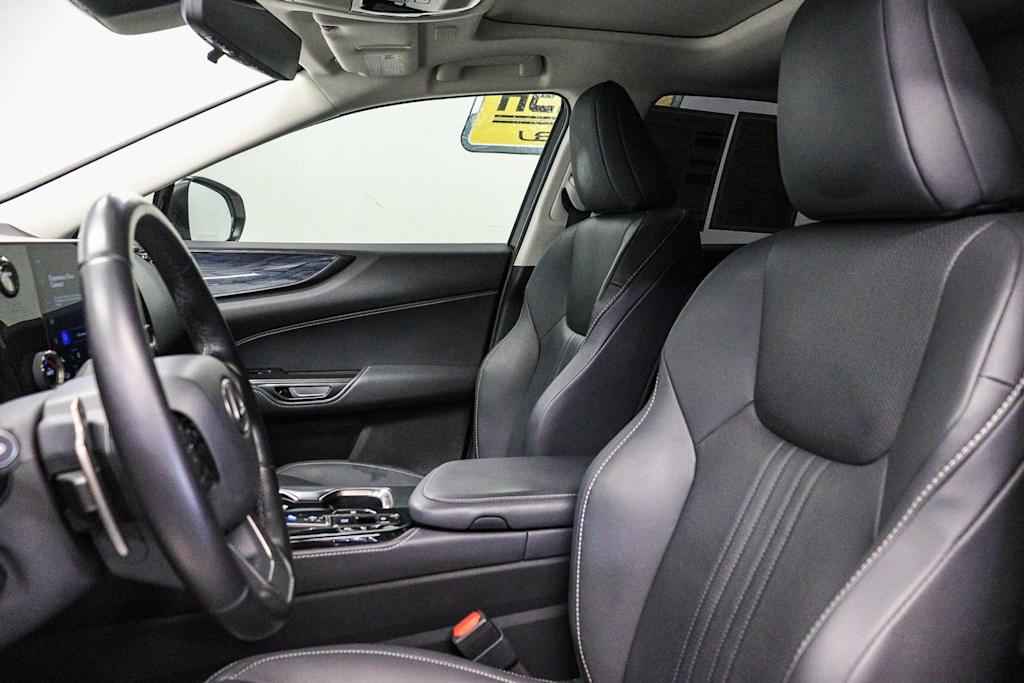 Thumbnail: 2024 Lexus ES - 10