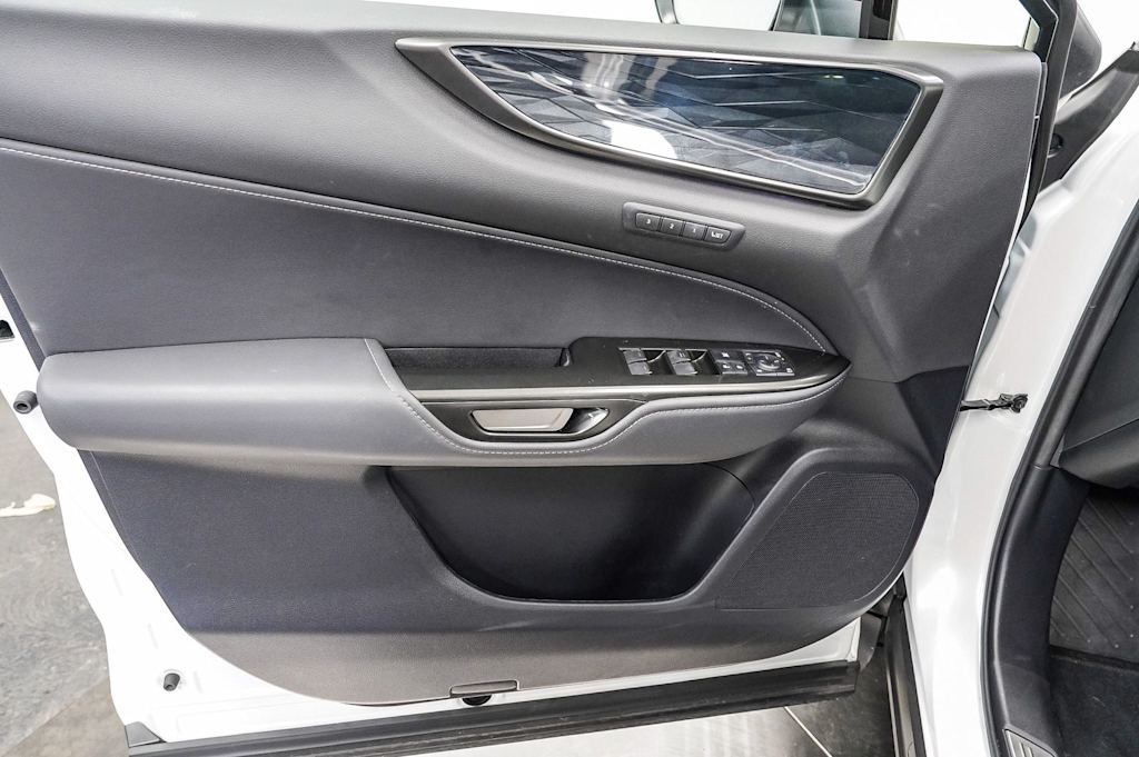 Thumbnail: 2024 Lexus ES - 26