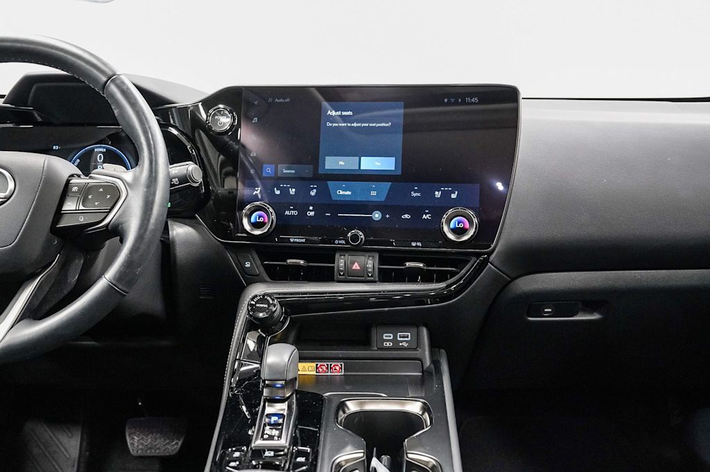 Thumbnail: 2024 Lexus ES - 8