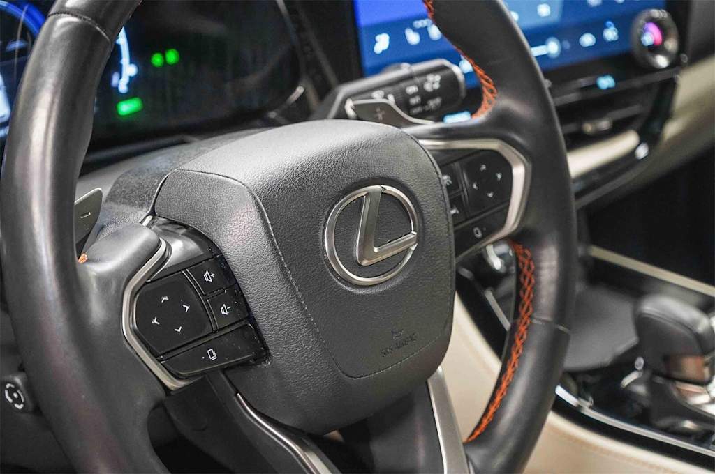 Thumbnail: 2024 Lexus ES - 27