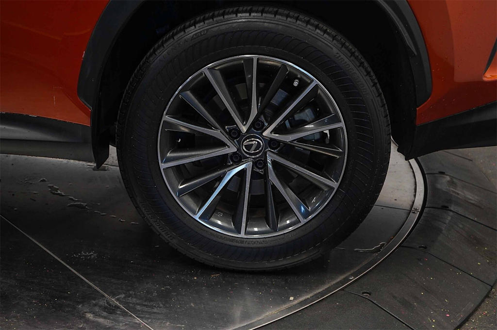 Thumbnail: 2024 Lexus ES - 24