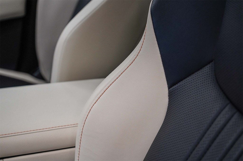 Thumbnail: 2024 Lexus ES - 10