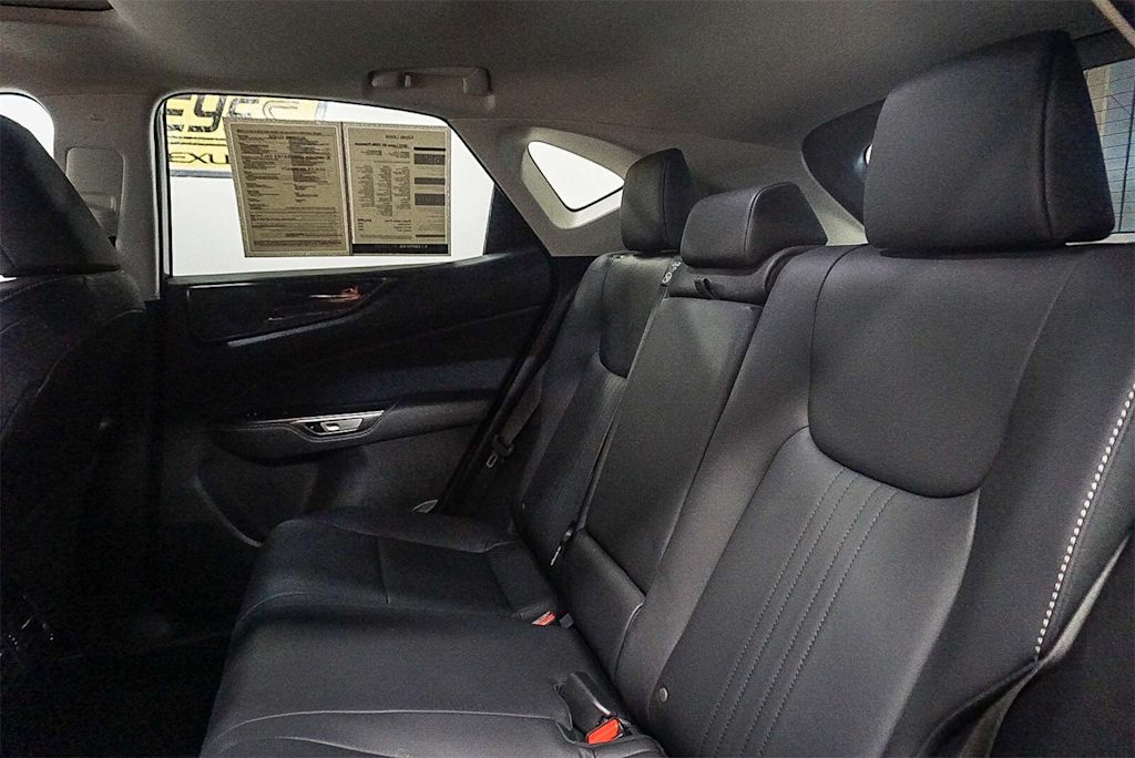 Thumbnail: 2025 Lexus ES - 11