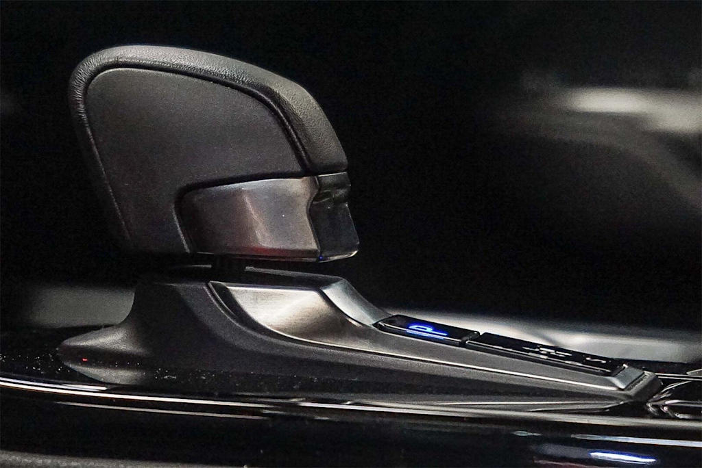 Thumbnail: 2025 Lexus ES - 13