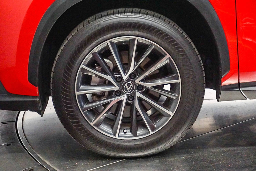 Thumbnail: 2025 Lexus ES - 6