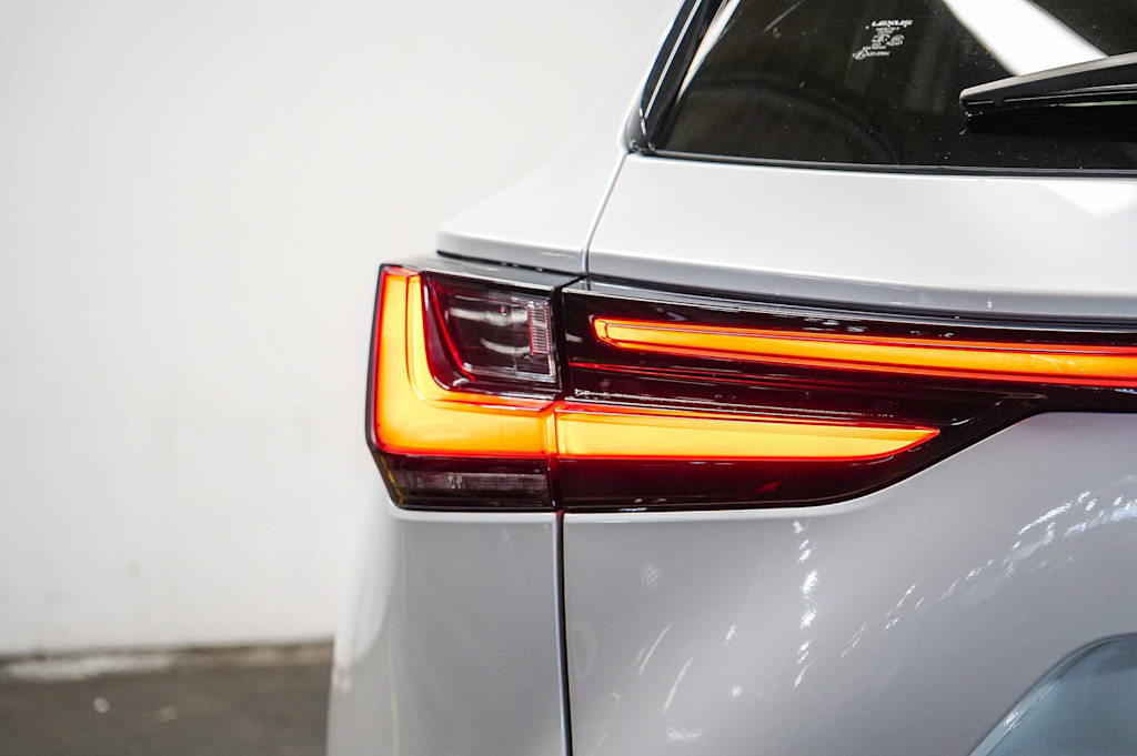 Thumbnail: 2025 Lexus ES - 5