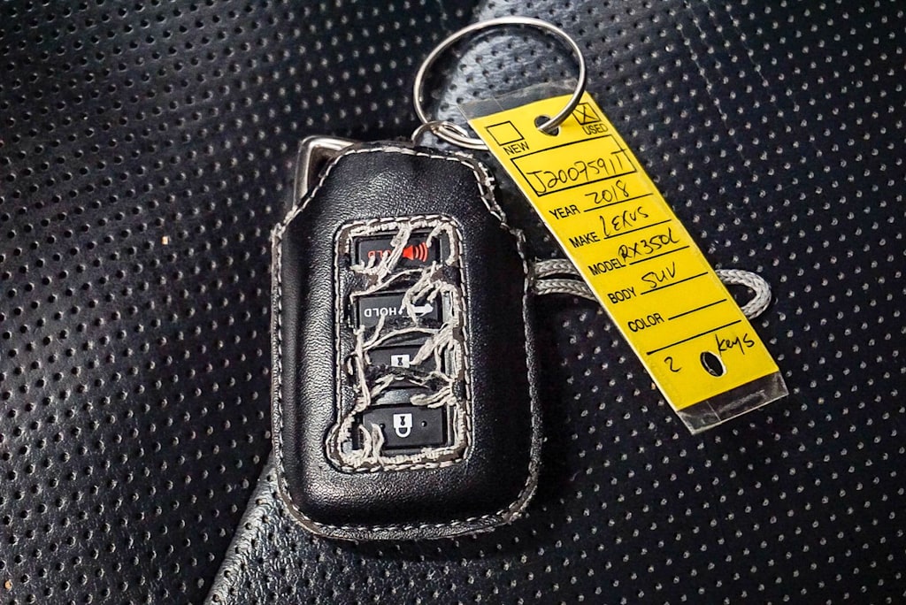 Thumbnail: 2018 Lexus RX - 15