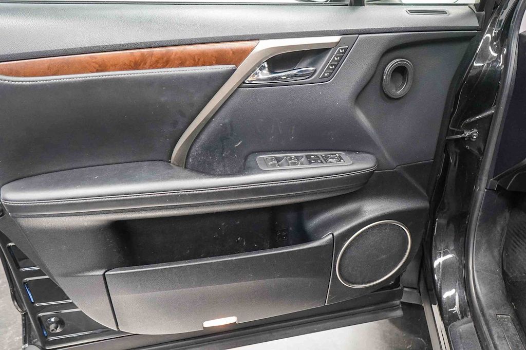 Thumbnail: 2021 Lexus RX - 26