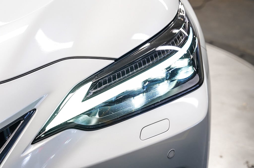 Thumbnail: 2025 Lexus ES - 21