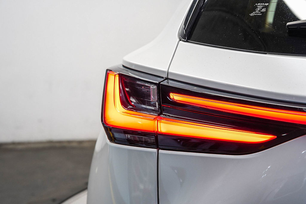 Thumbnail: 2024 Lexus ES - 23