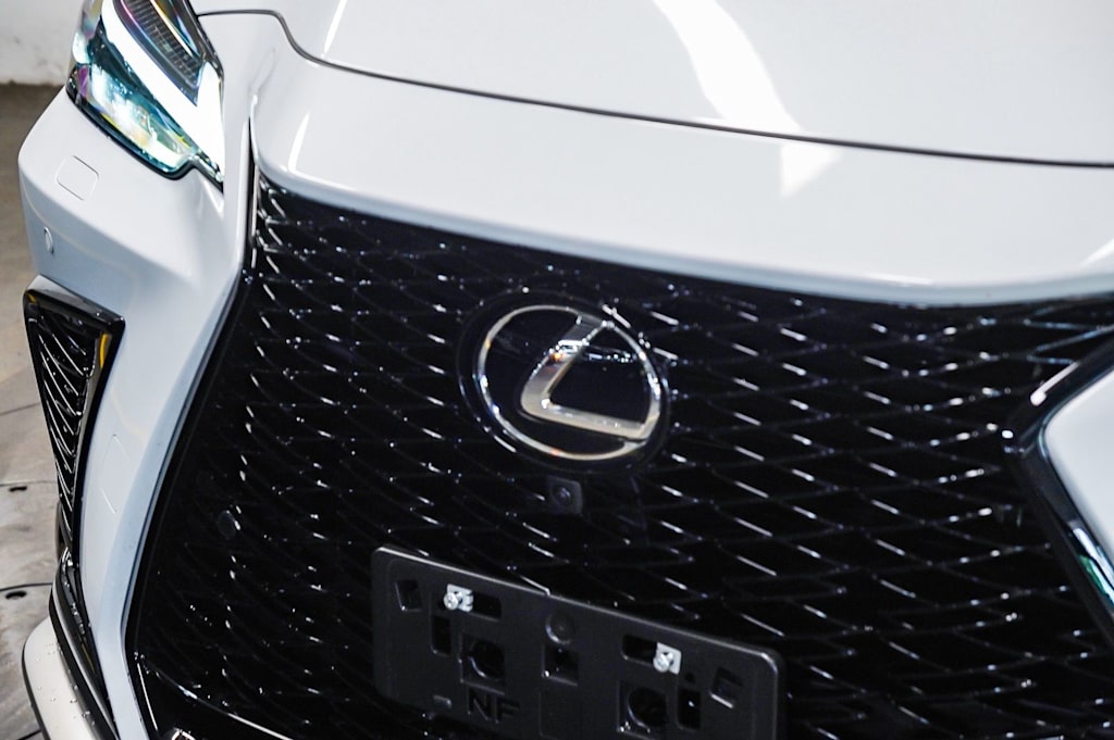 Thumbnail: 2026 Lexus ES - 18