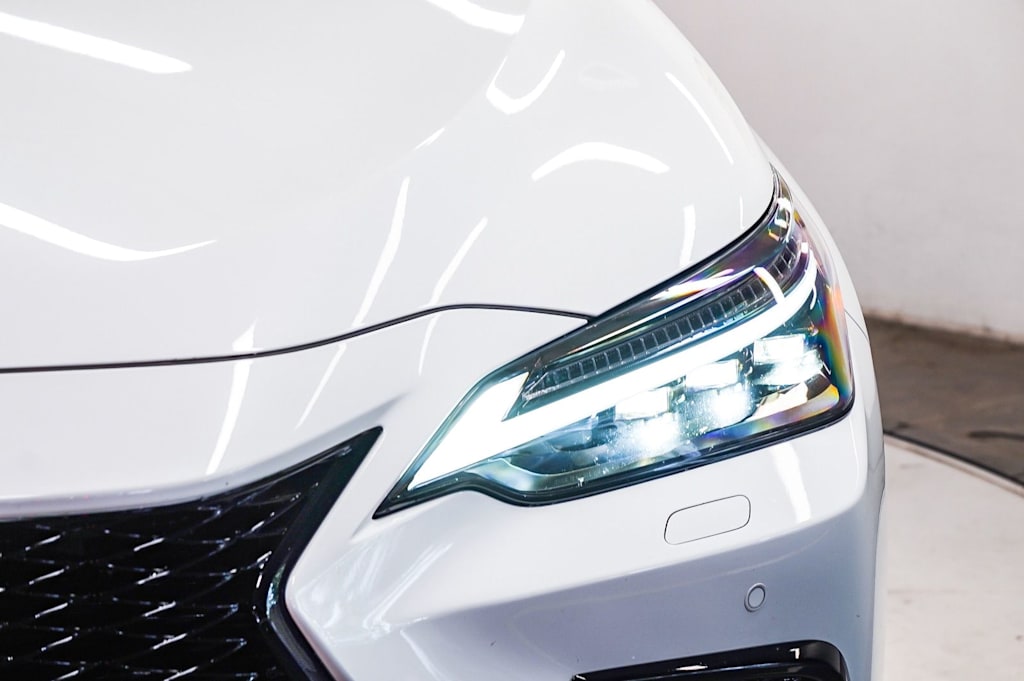 Thumbnail: 2026 Lexus ES - 17