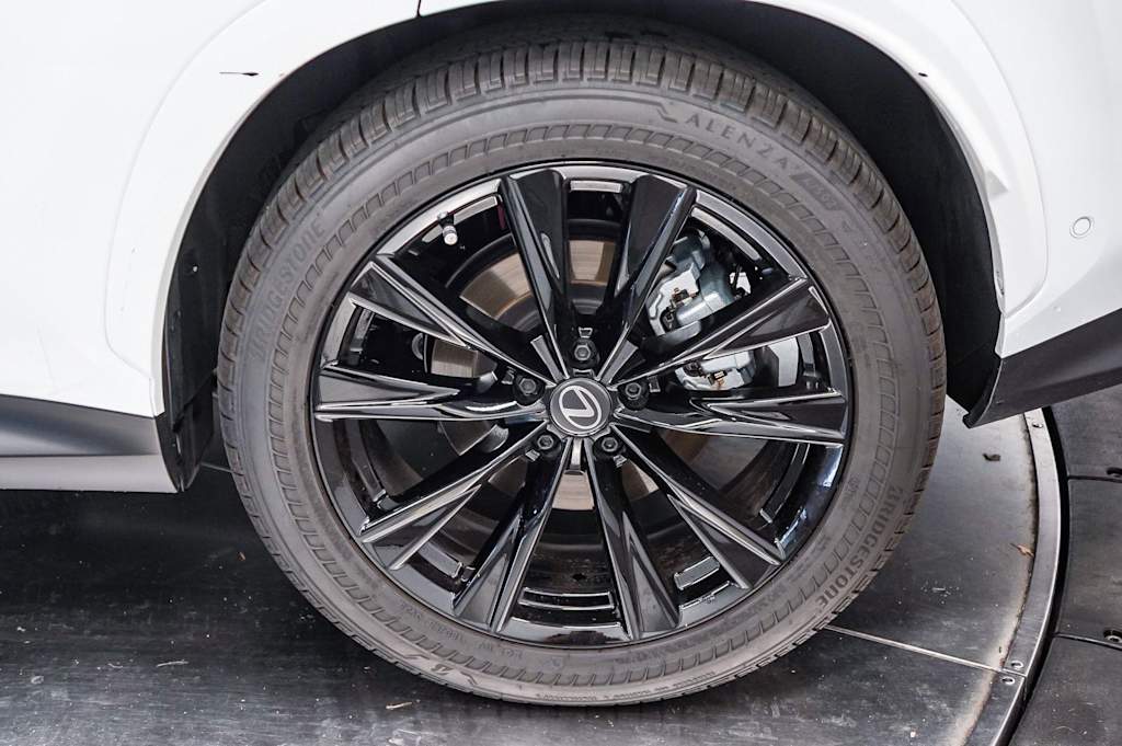 Thumbnail: 2026 Lexus ES - 6