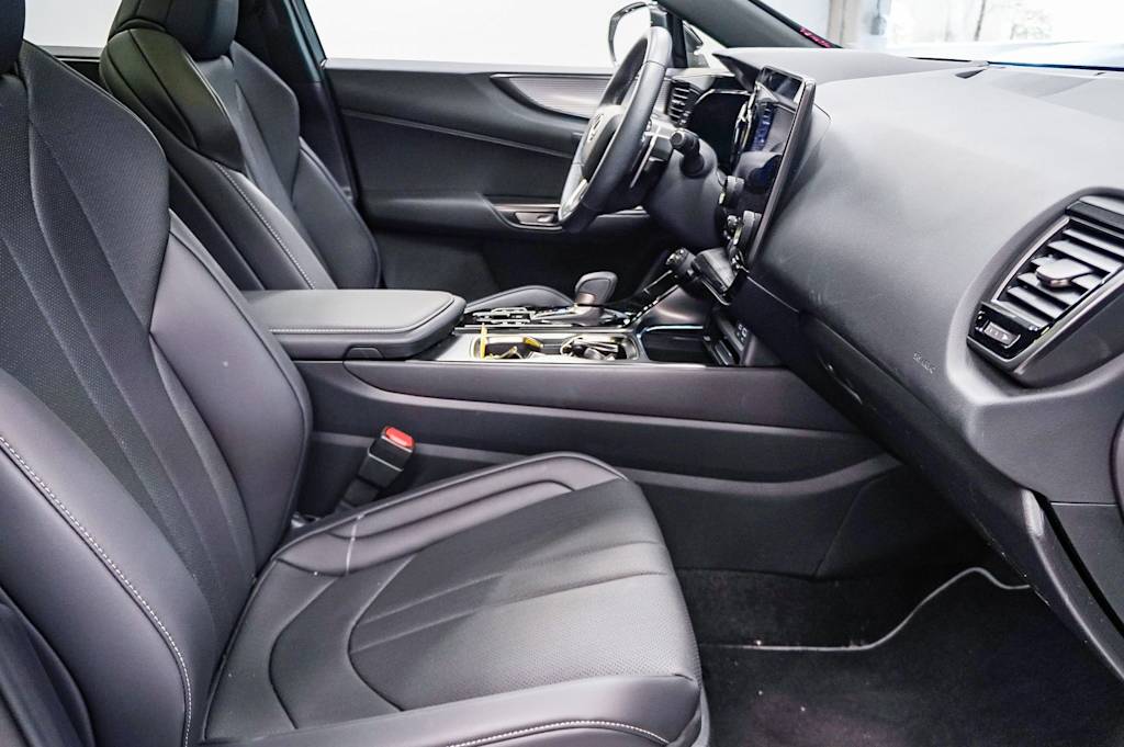 Thumbnail: 2026 Lexus ES - 9