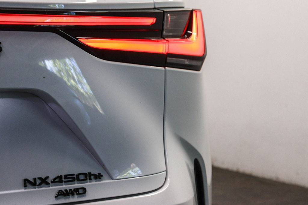 Thumbnail: 2026 Lexus ES - 24