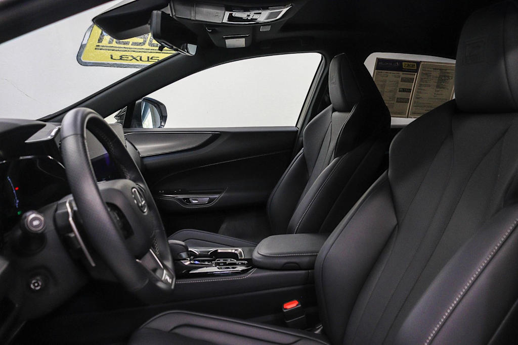 Thumbnail: 2026 Lexus ES - 9