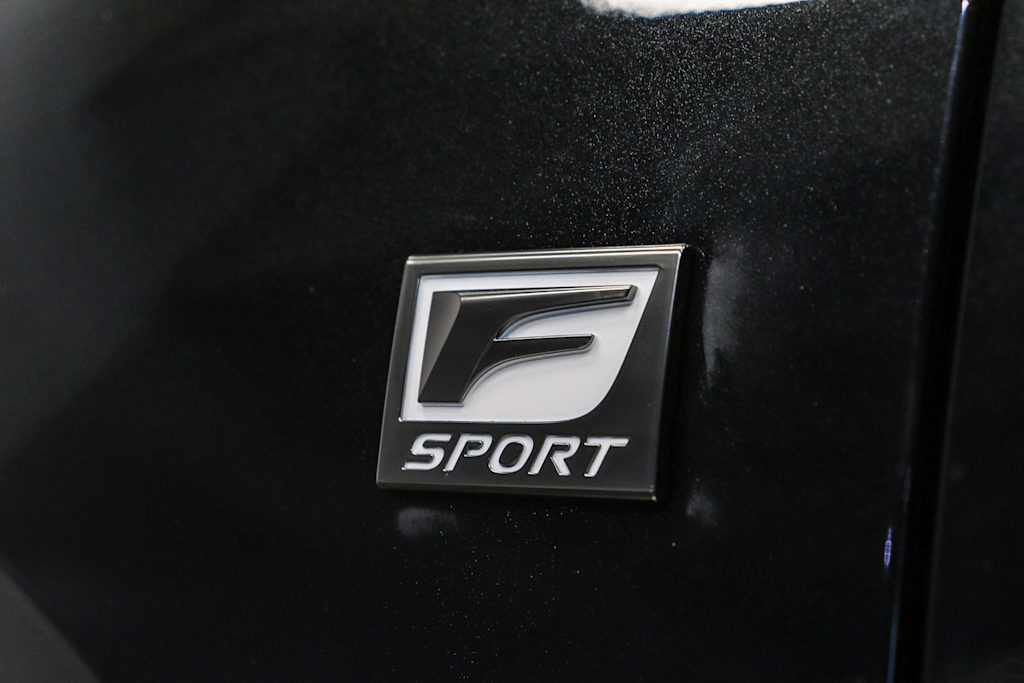 Thumbnail: 2026 Lexus ES - 22