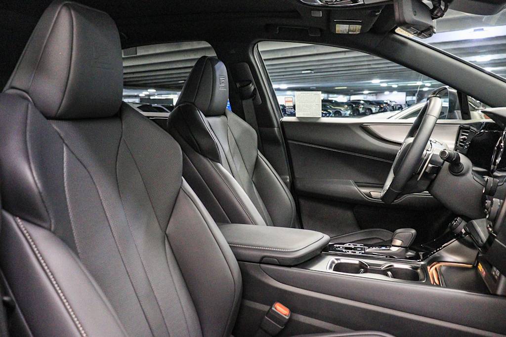 Thumbnail: 2026 Lexus ES - 9