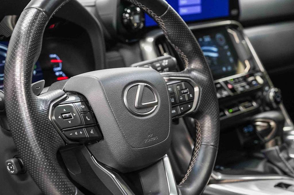 Thumbnail: 2023 Lexus LX - 13