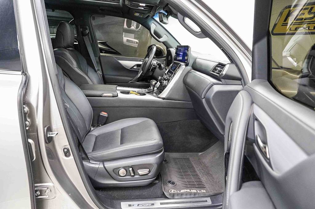 Thumbnail: 2023 Lexus LX - 9