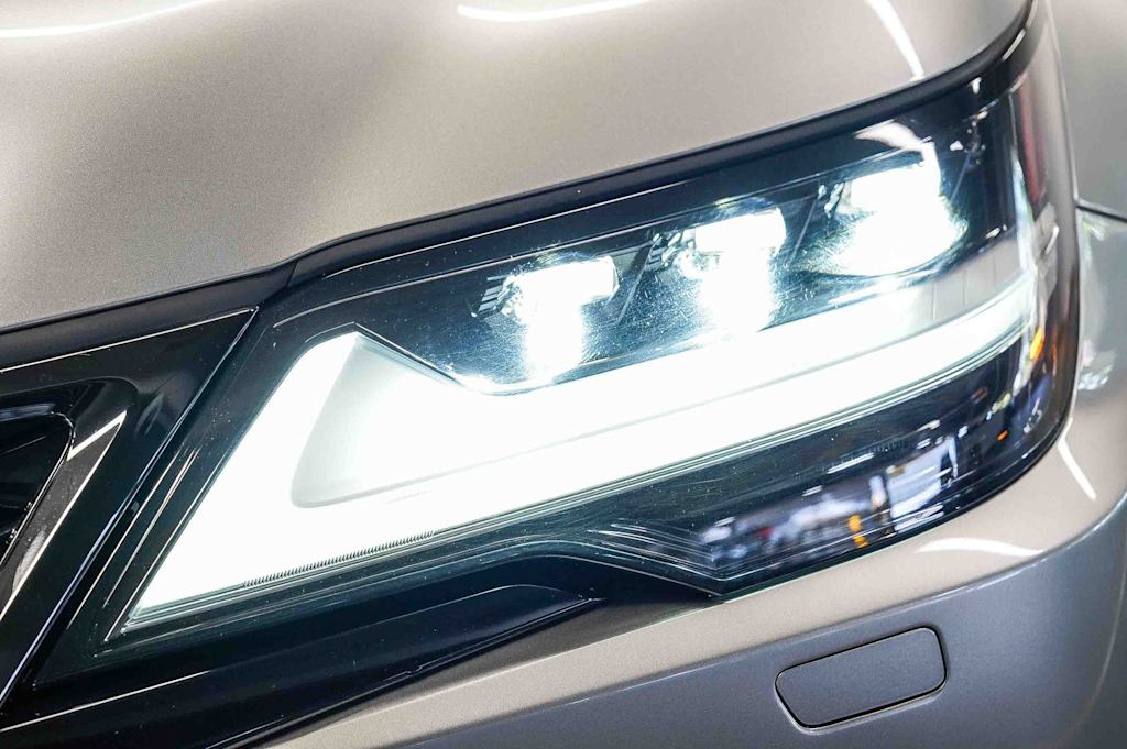 Thumbnail: 2023 Lexus LX - 20